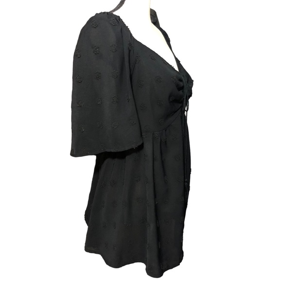 SHEIN CURVE Top 1XL Black Tufted - Picture 1 of 10